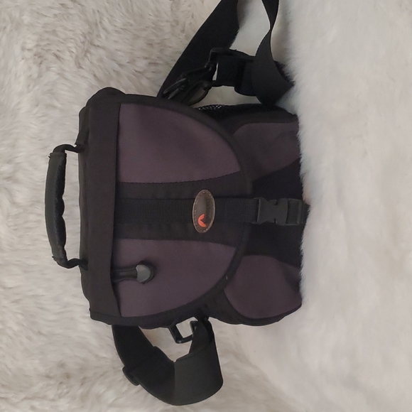 Lowepro Other - Lowepro EX-140 Camera Case Bag